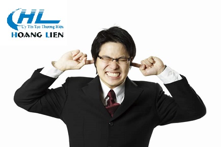 Máy hút bụi công nghiệp phát ra tiếng ồn to gây khó chịu và ảnh hưởng sức khỏe người dùng