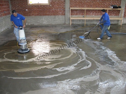 Trong quá trình sử dụng, máy chà sàn có thể gặp các sự cố kỹ thuật làm giảm hiệu quả hoạt động